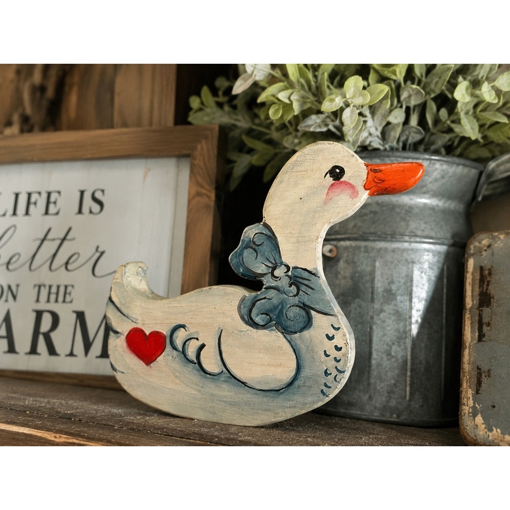 Carved Wooden Hand-Painted Goose Swan Duck Bird Primitive Folk Art Shelf Decor